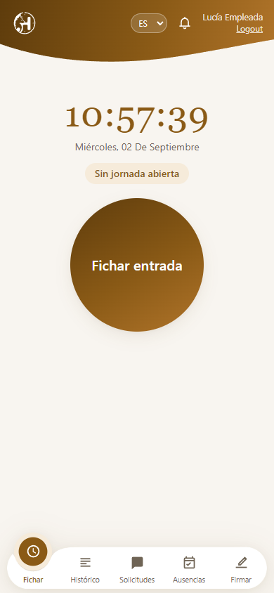 La pantalla de fichar en el móvil, con el reloj y el botón grande de fichar entrada